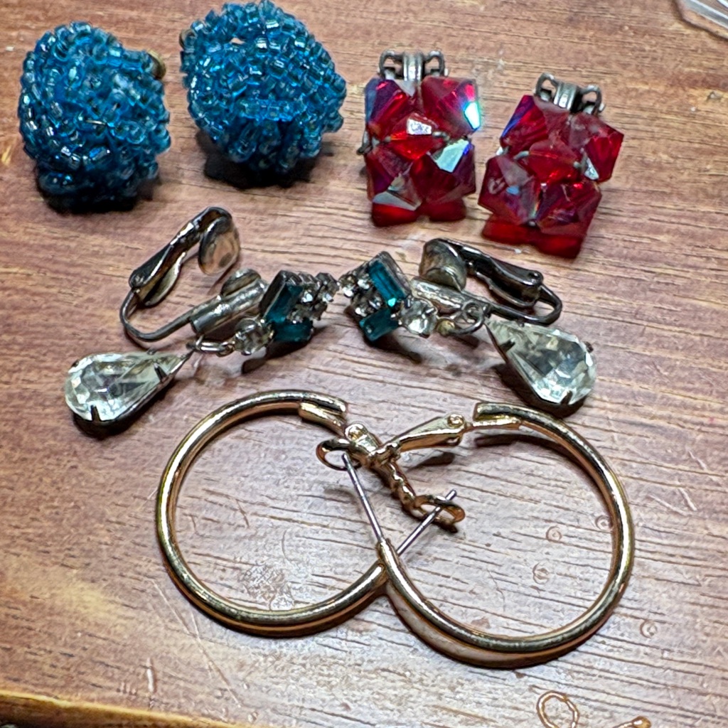 Elegant Vintage Red & Turquoise Glass Beads Along With Gold Hoops & A Teardrop